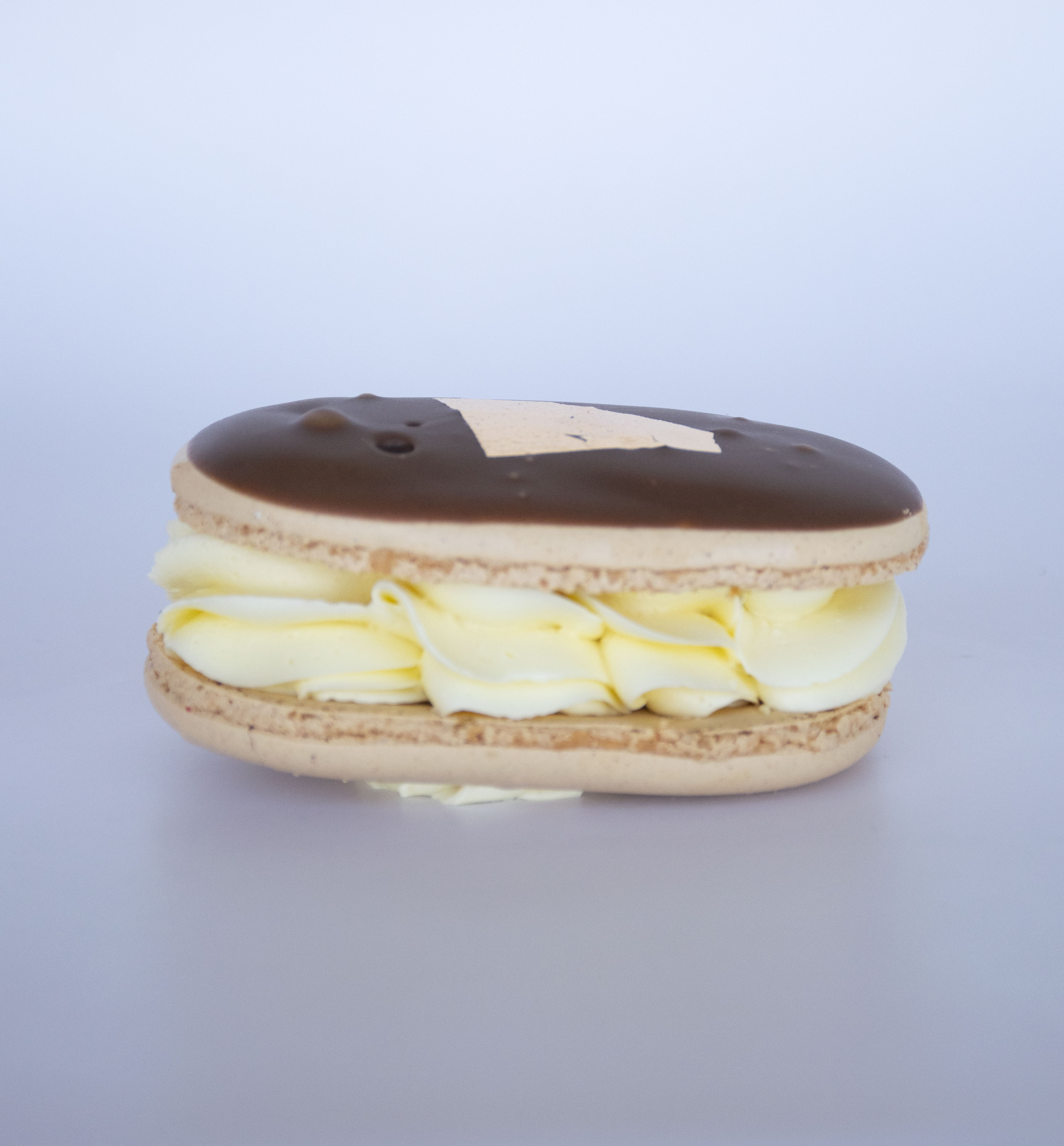 Chocolate Eclair Macaron