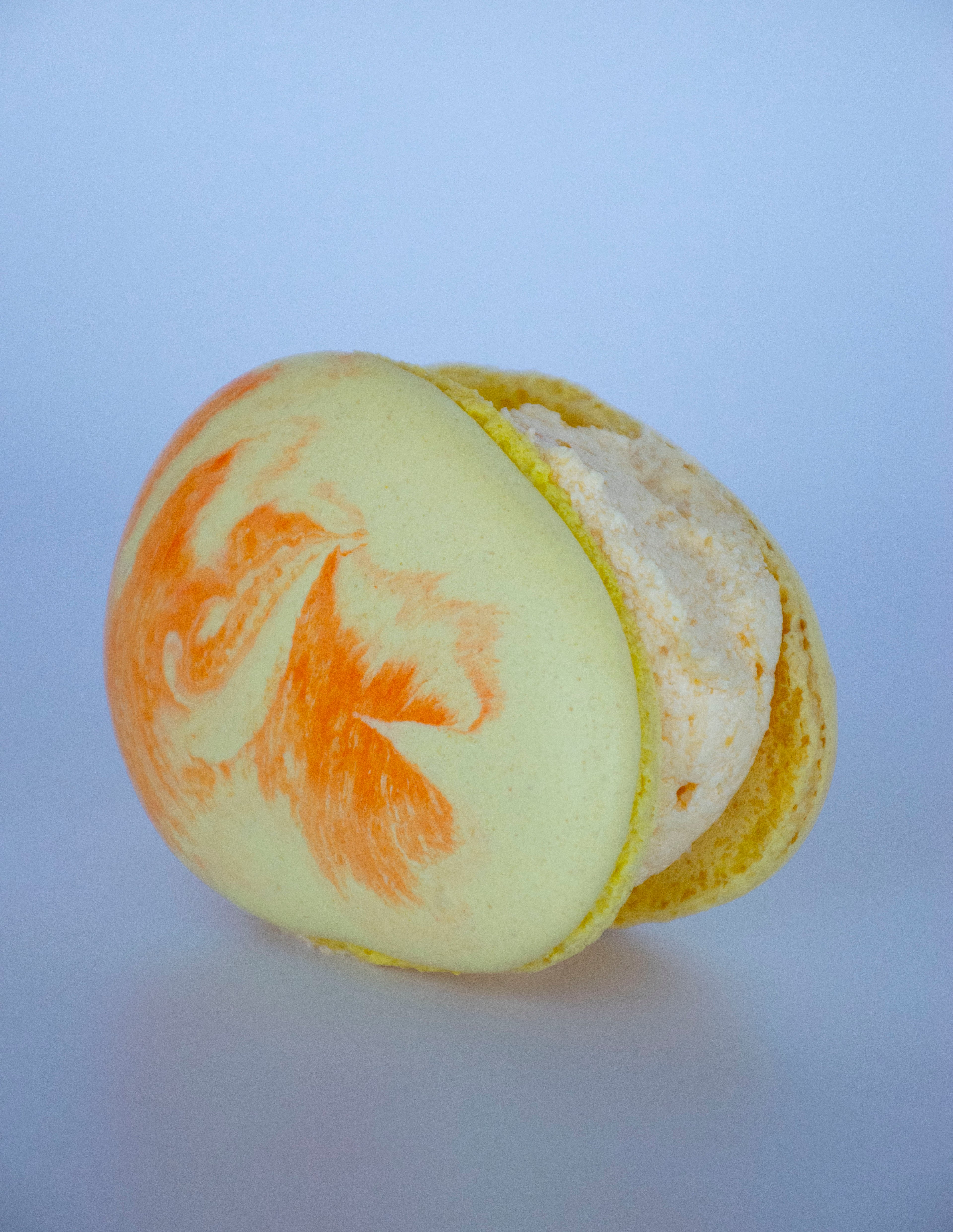 Mango Macaron
