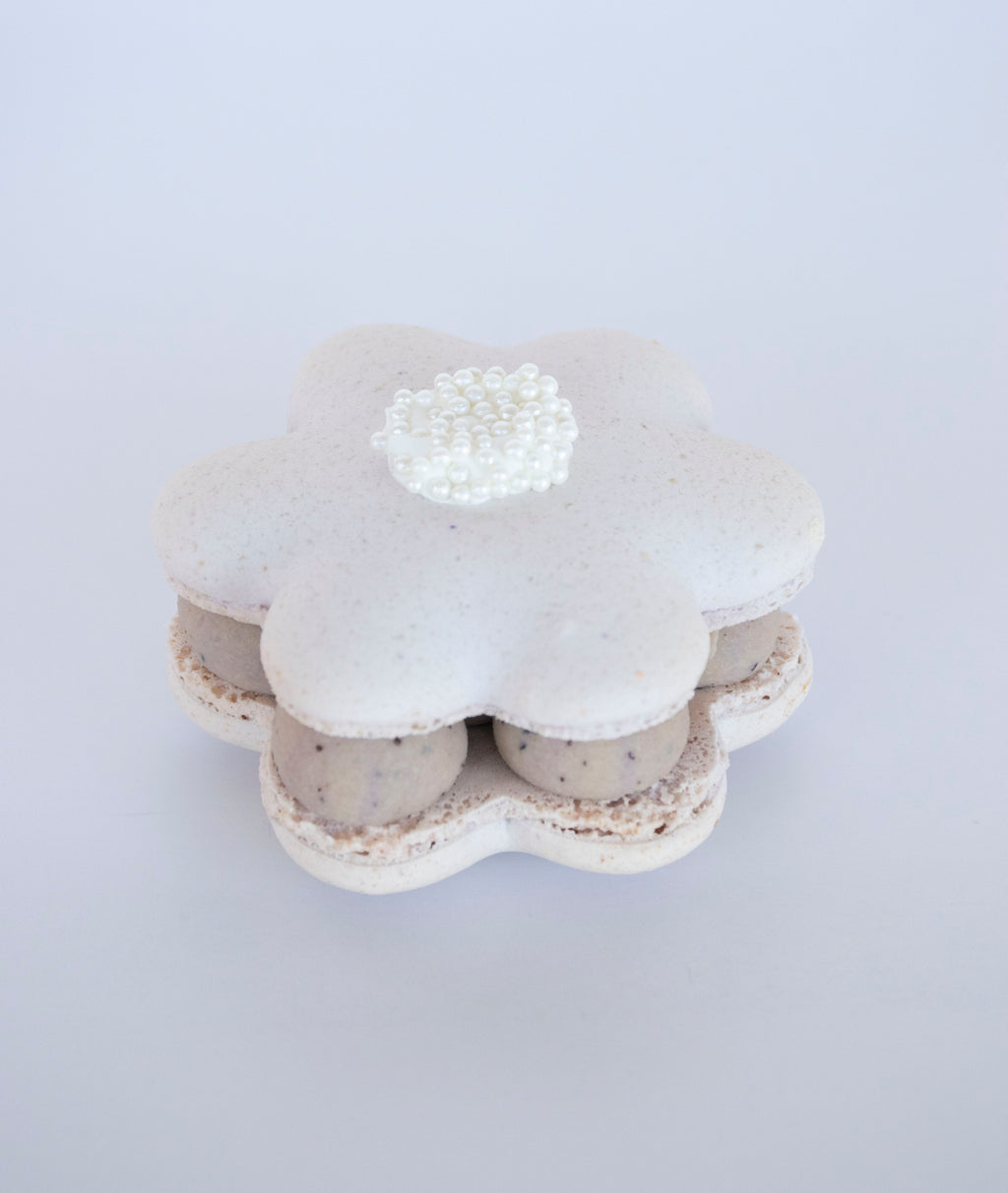 Earl Grey Tea Macaron