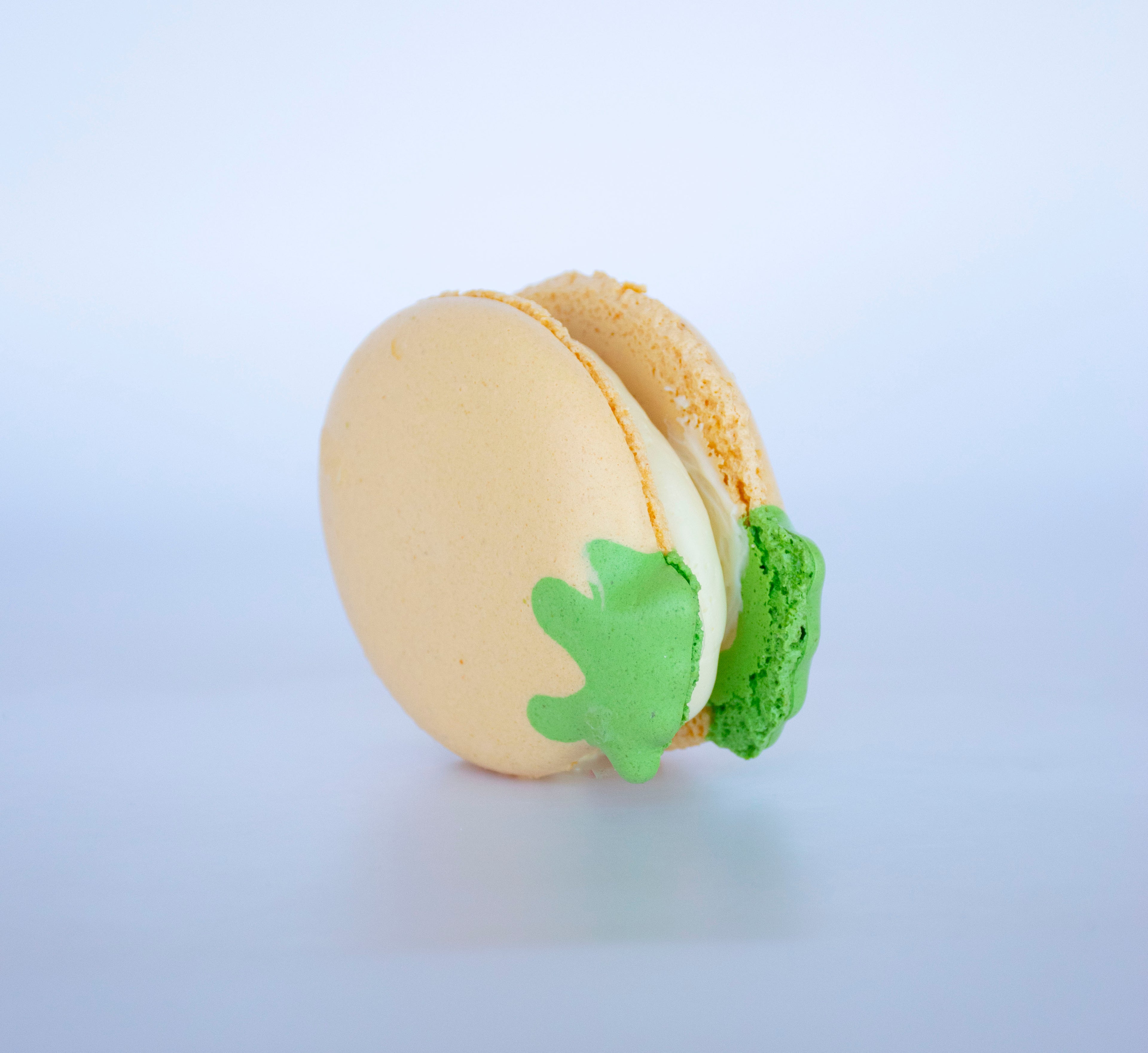 Pina Colada Macaron