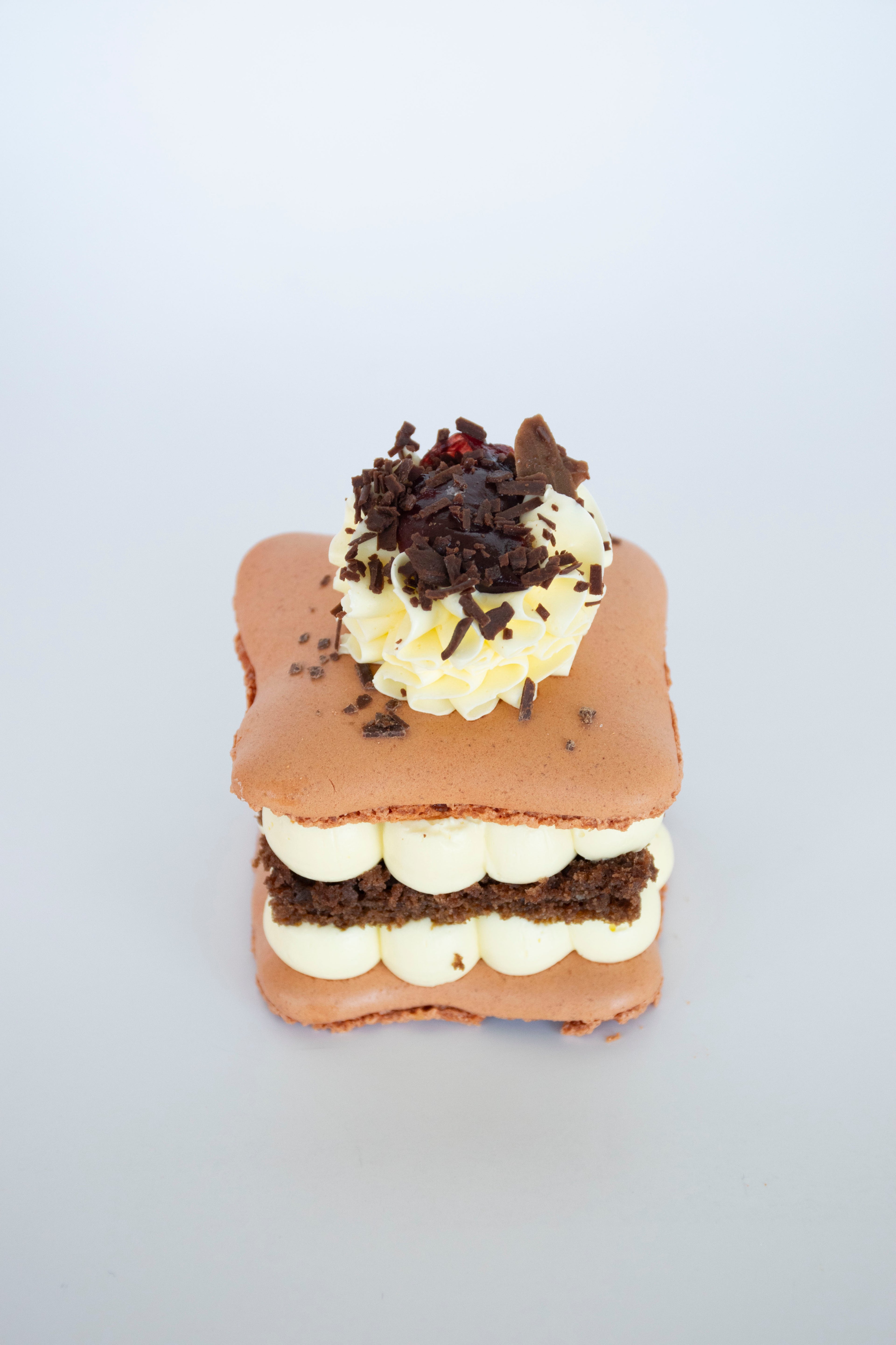 Forest Cake Macaron