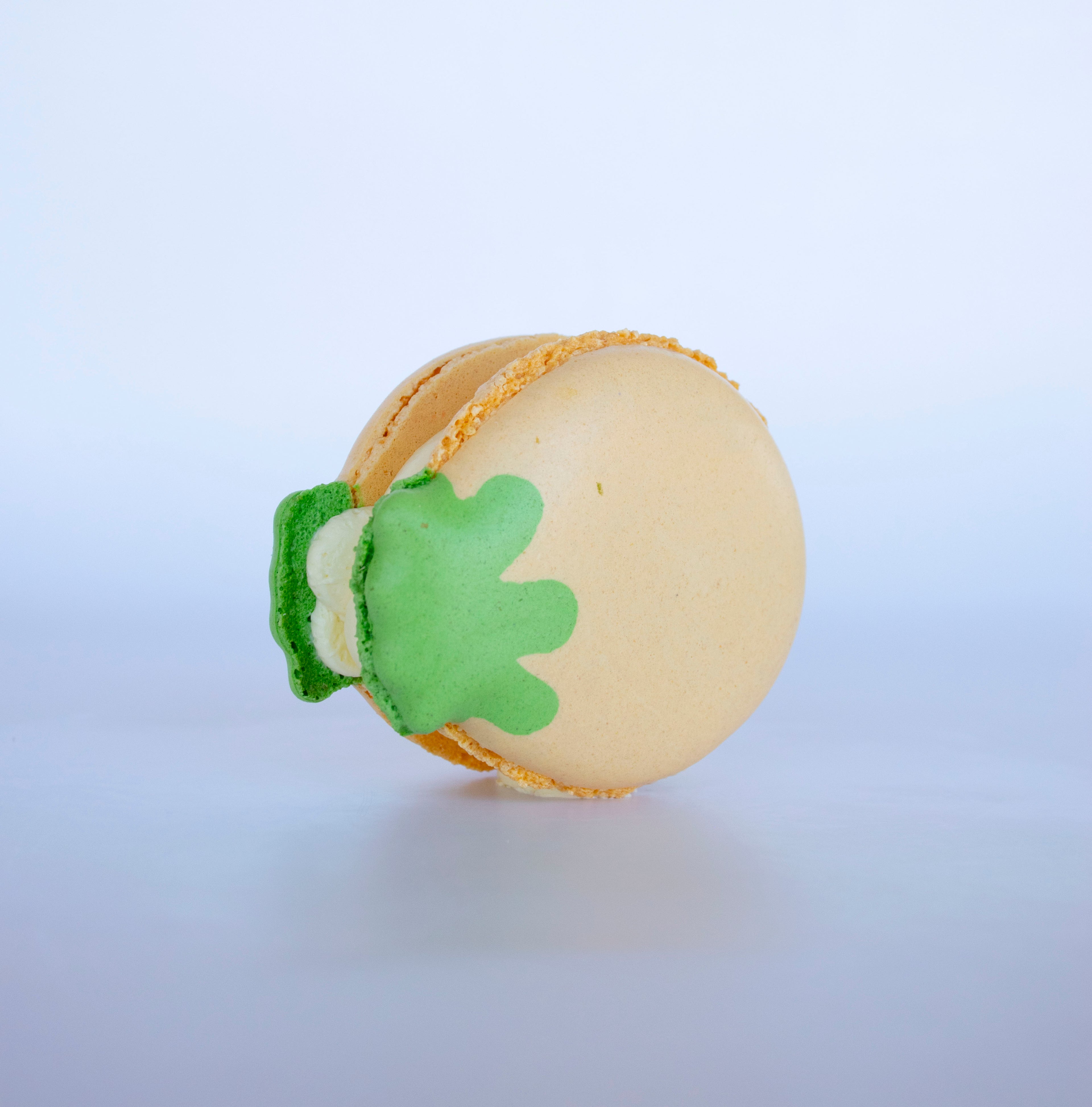 Pina Colada Macaron