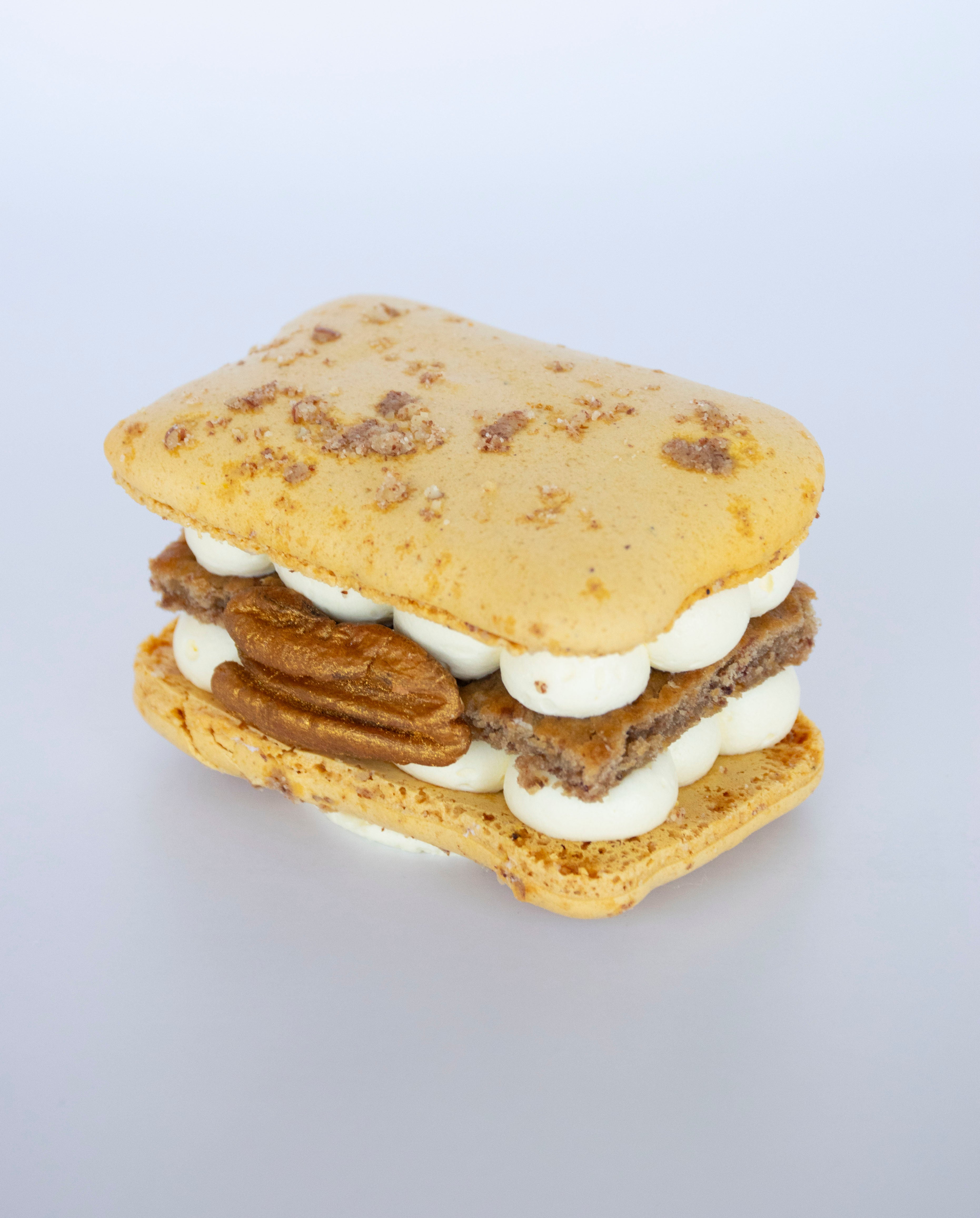 Pecan Pie Macaron
