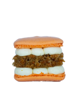 Load image into Gallery viewer, Carrot Cake Macaron