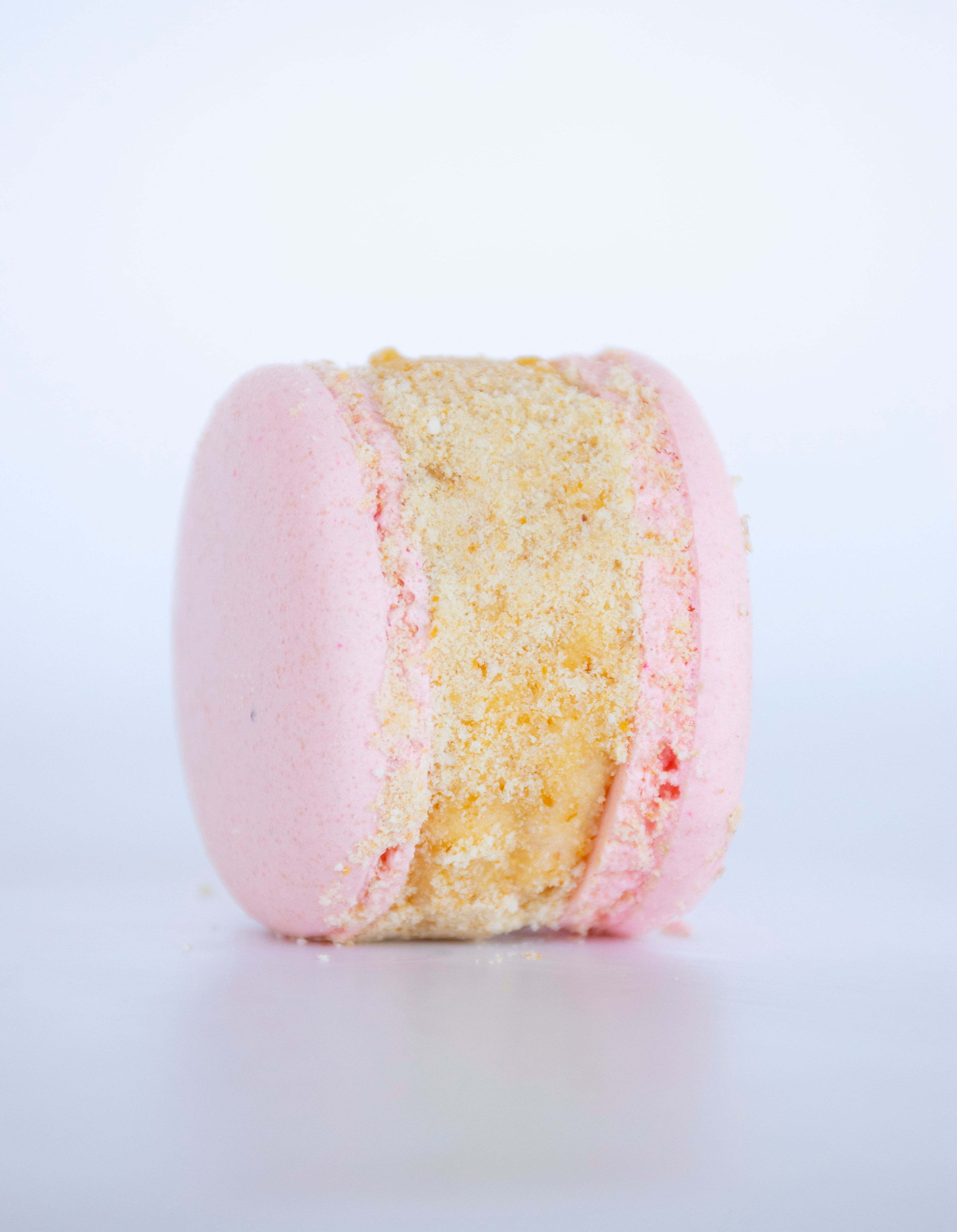 Strawberry Cheesecake Macaron