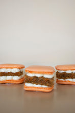 Load image into Gallery viewer, Carrot Cake Macaron