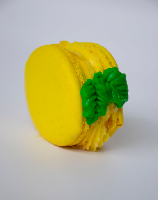 Lemon Meringue Macaron