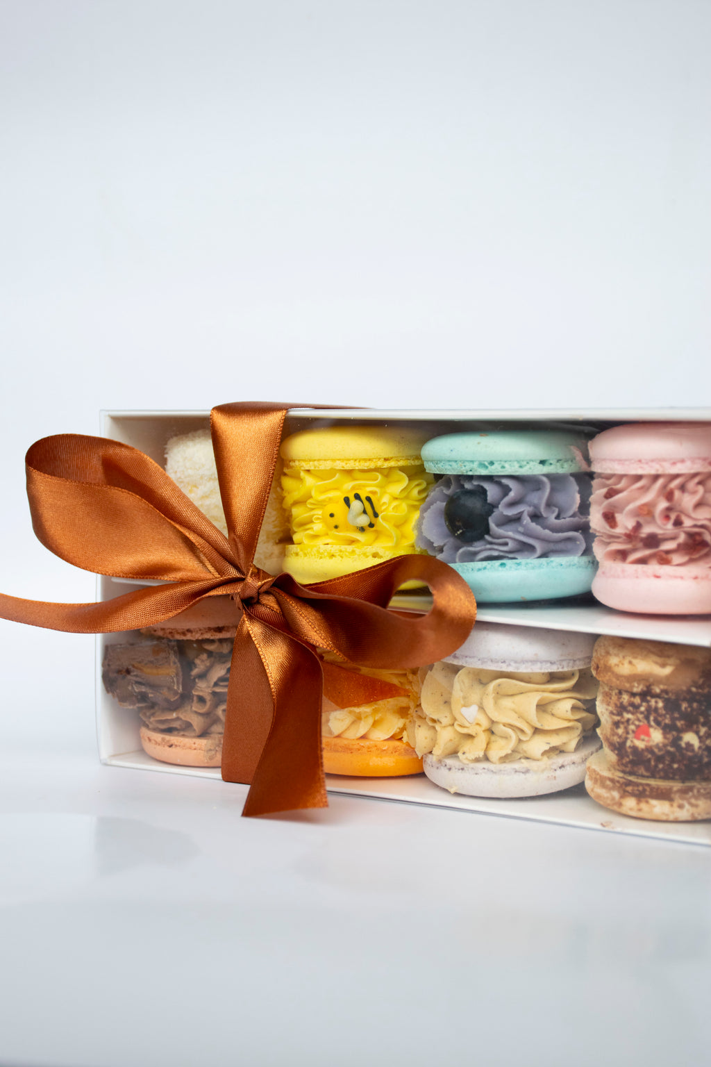 Custom 8 pack Macaron Box