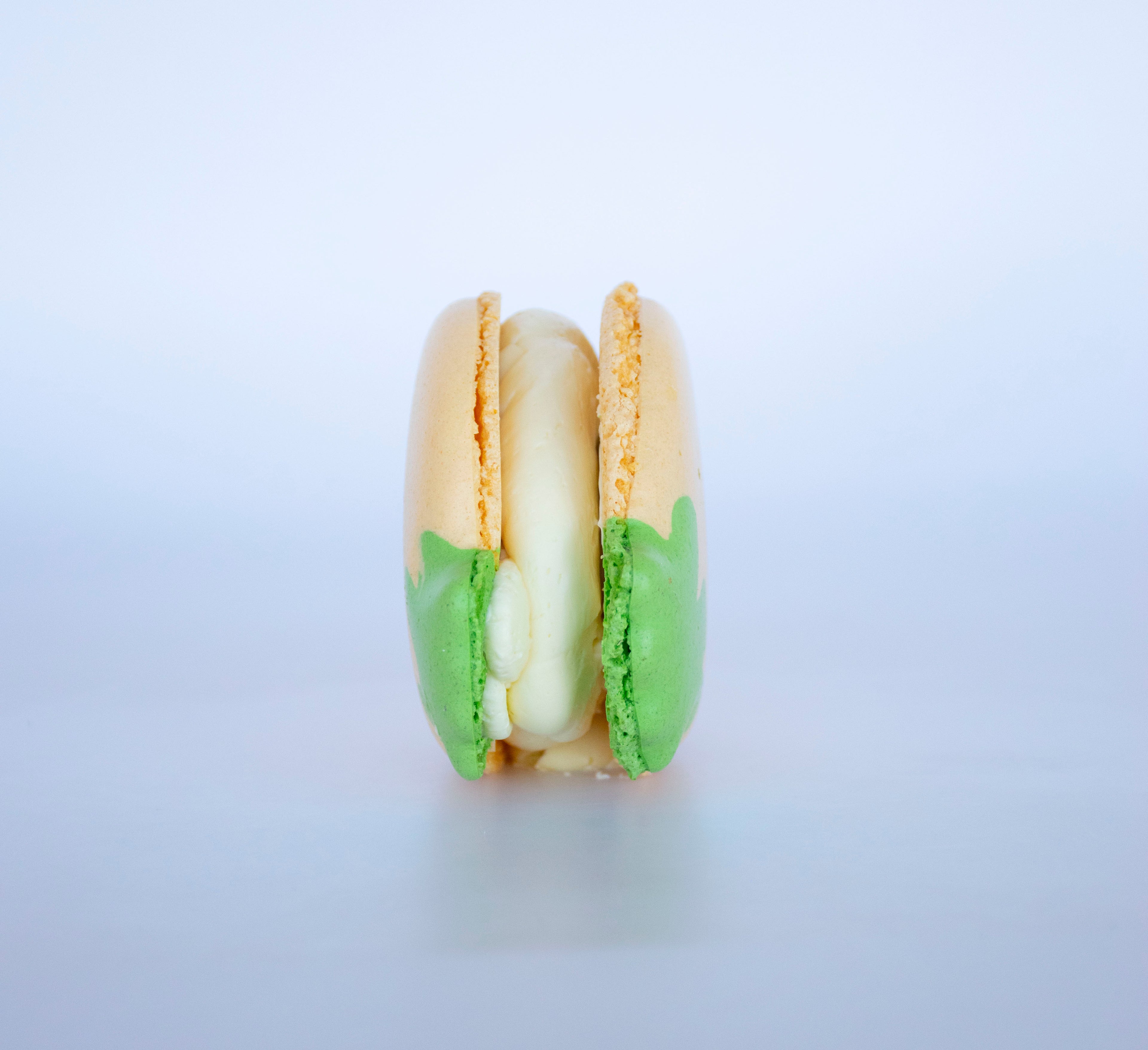Pina Colada Macaron