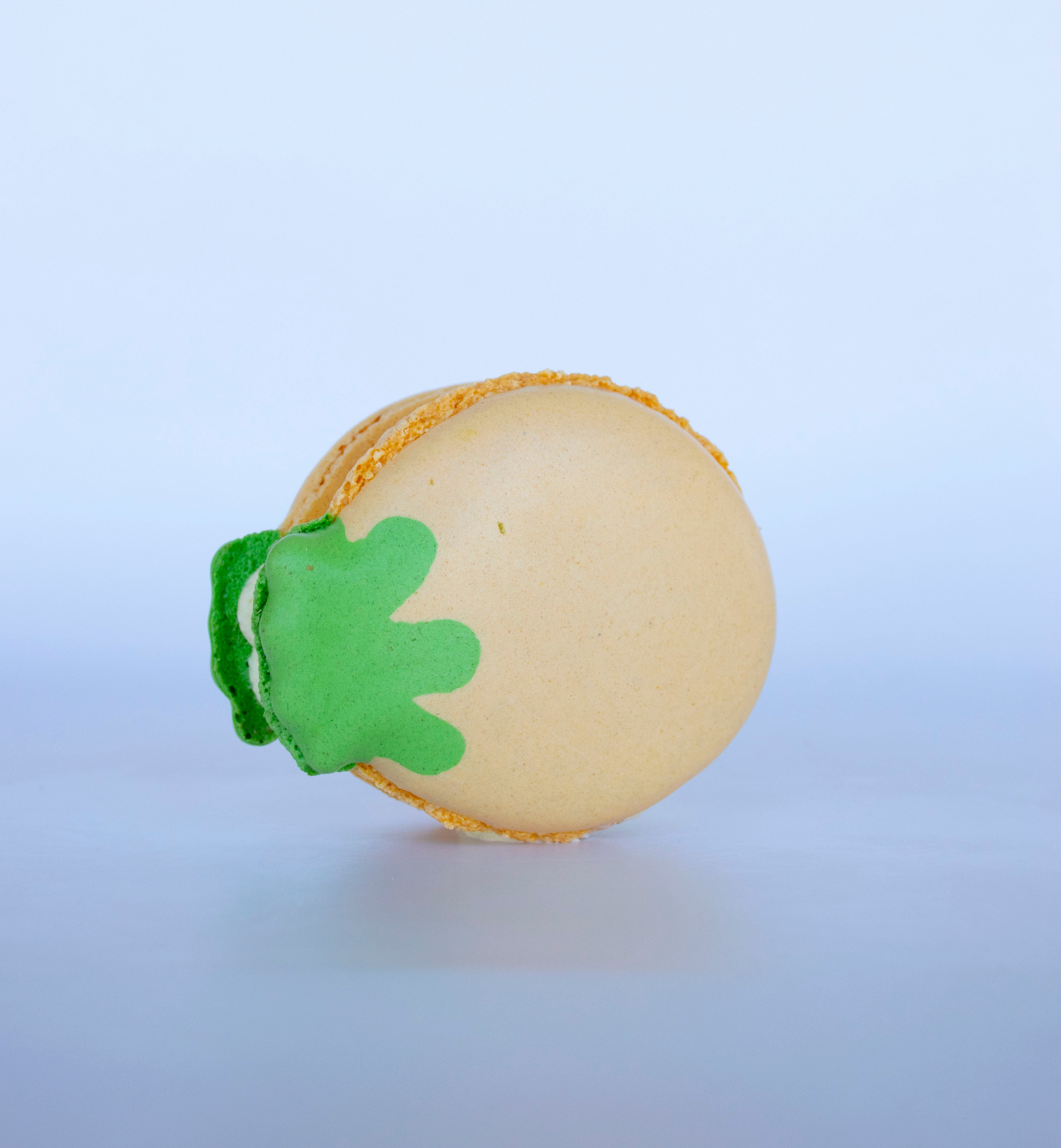 Pina Colada Macaron