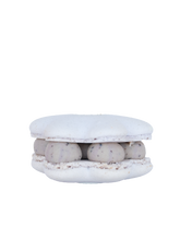 Load image into Gallery viewer, Earl Grey Tea Macaron