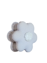 Load image into Gallery viewer, Earl Grey Tea Macaron